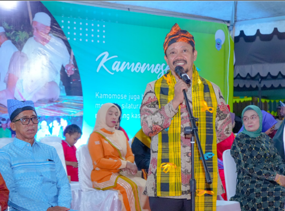 Sambutan Bupati Buton Tengah, H. Dr. Azhari, S.STP., M.Si. pada giat Kamomose Kecamatan Lakudo. Foto : IST