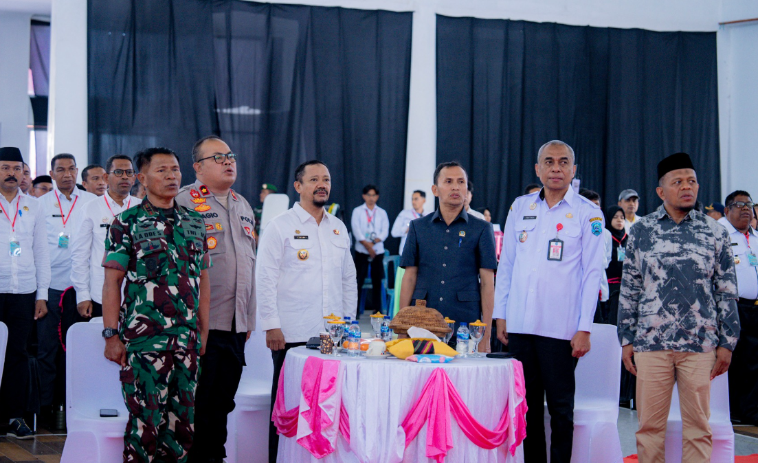 Bupati Buton Tengah, Dr. H. Azhari, S.STP., M.Si secara resmi membuka Musyawarah Perencanaan Pembangunan Daerah (Musrenbang) , dalam rangka penyusunan Rencana Kerja Pemerintah Daerah (RKPD) Kabupaten Buton Tengah Tahun 2026. Foto : IST