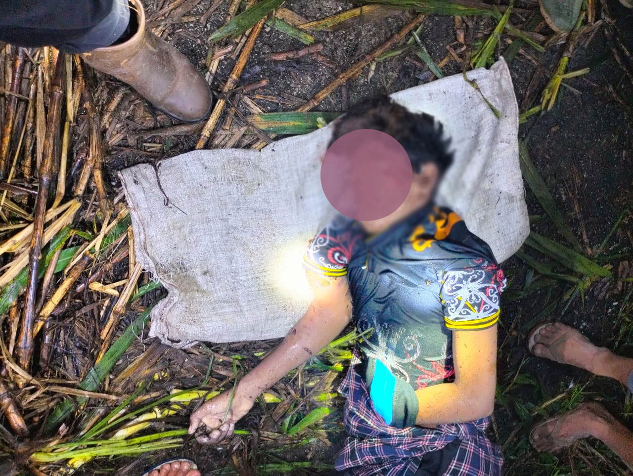 Korban yang diterkam buaya di Kali Kaleleha Desa Terapung. Foto Humas Polres Buteng